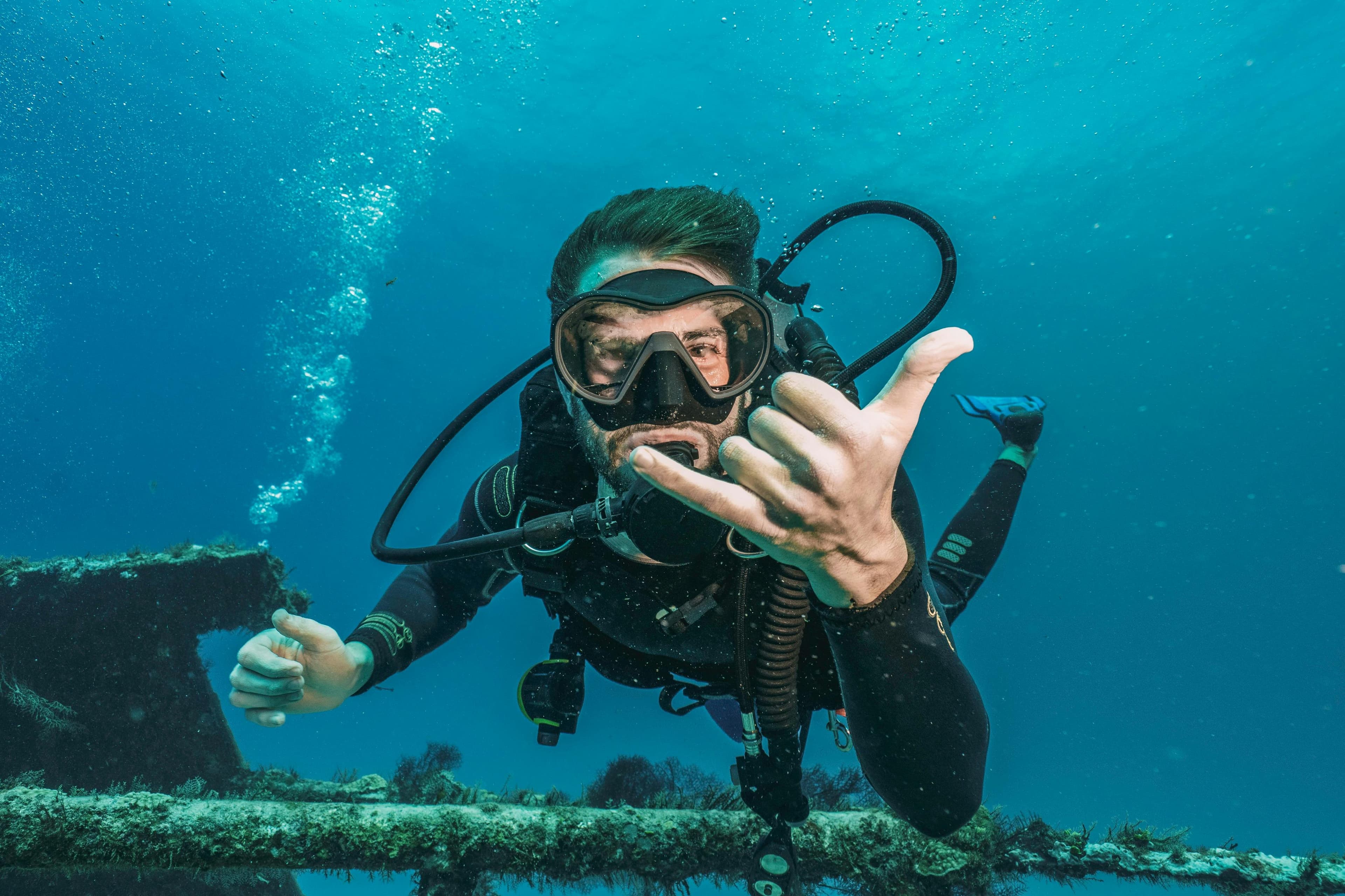 Hurghada: Guided Scuba Diving + Transfers + Lunch