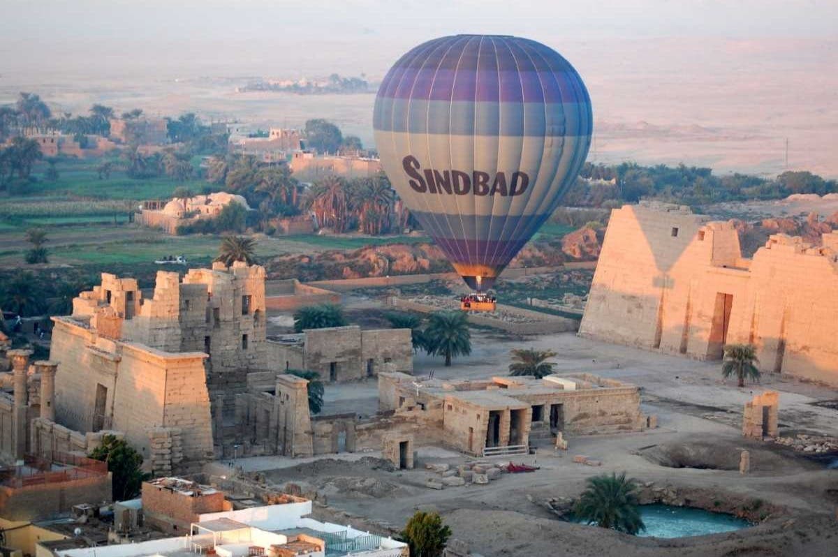 Luxor: Morning Hot Air Balloon Ride + Transfer