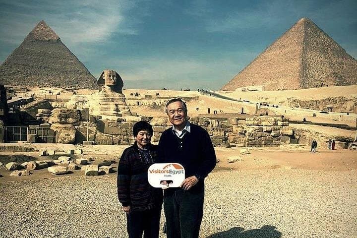 Giza Pyramids and Sphinx Tour