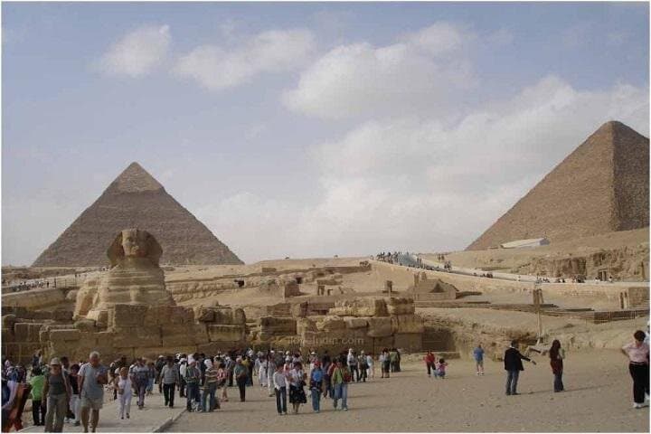 Full Day at Giza Pyramids, Saqqara & Memphis with Guide & Lunch