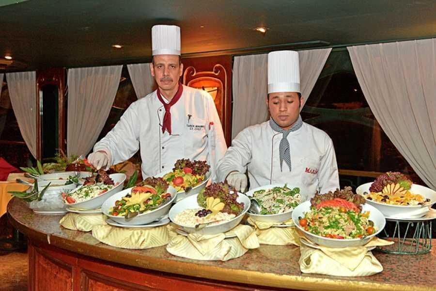 Cairo Nile Dinner Cruise with Folklore & Tanoura Show