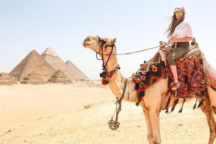 Private Half Day Trip Visit Giza Pyramids &Sphinx with Camel Ride