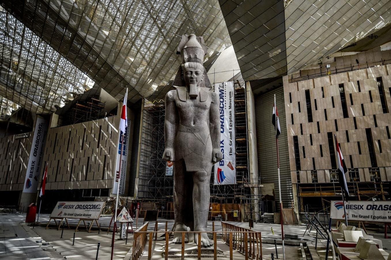 Day Tour to Giza Pyramids and Grand Egyptian Museum