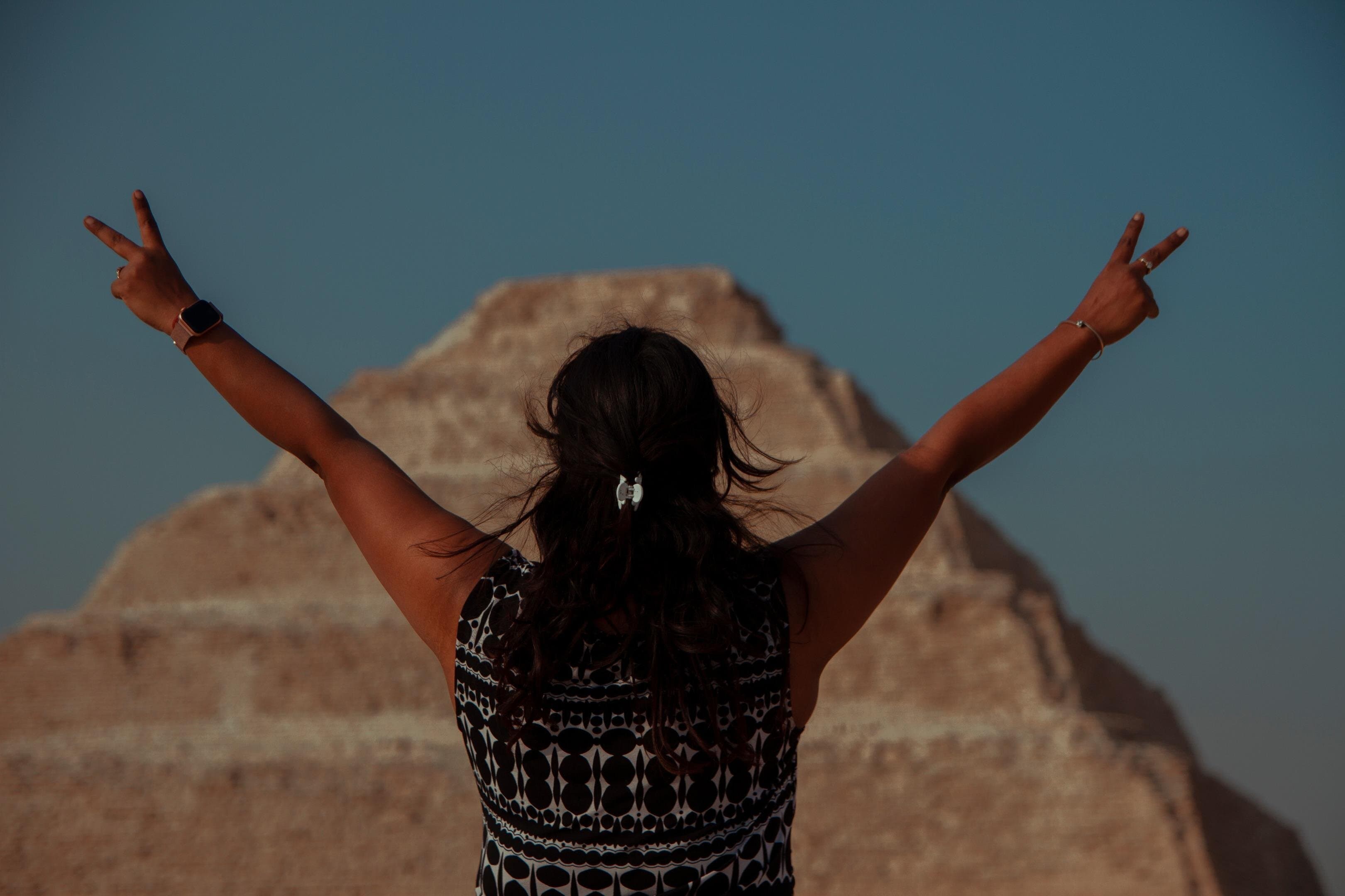 Layover Tour: Giza Pyramids, Sakkara, Memphis & Nile Felucca Ride