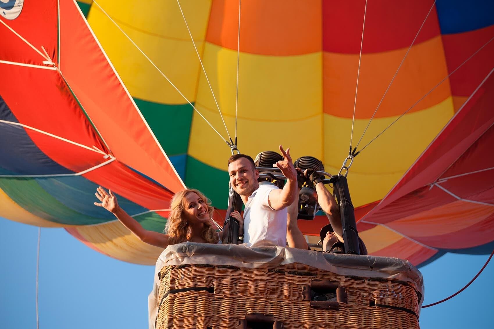 Luxor: Sunrise Hot Air Balloon Ride with Private West Bank Tour