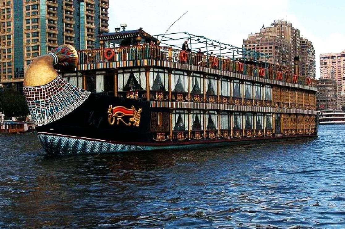 Private Evening Dinner Cruise in Cairo