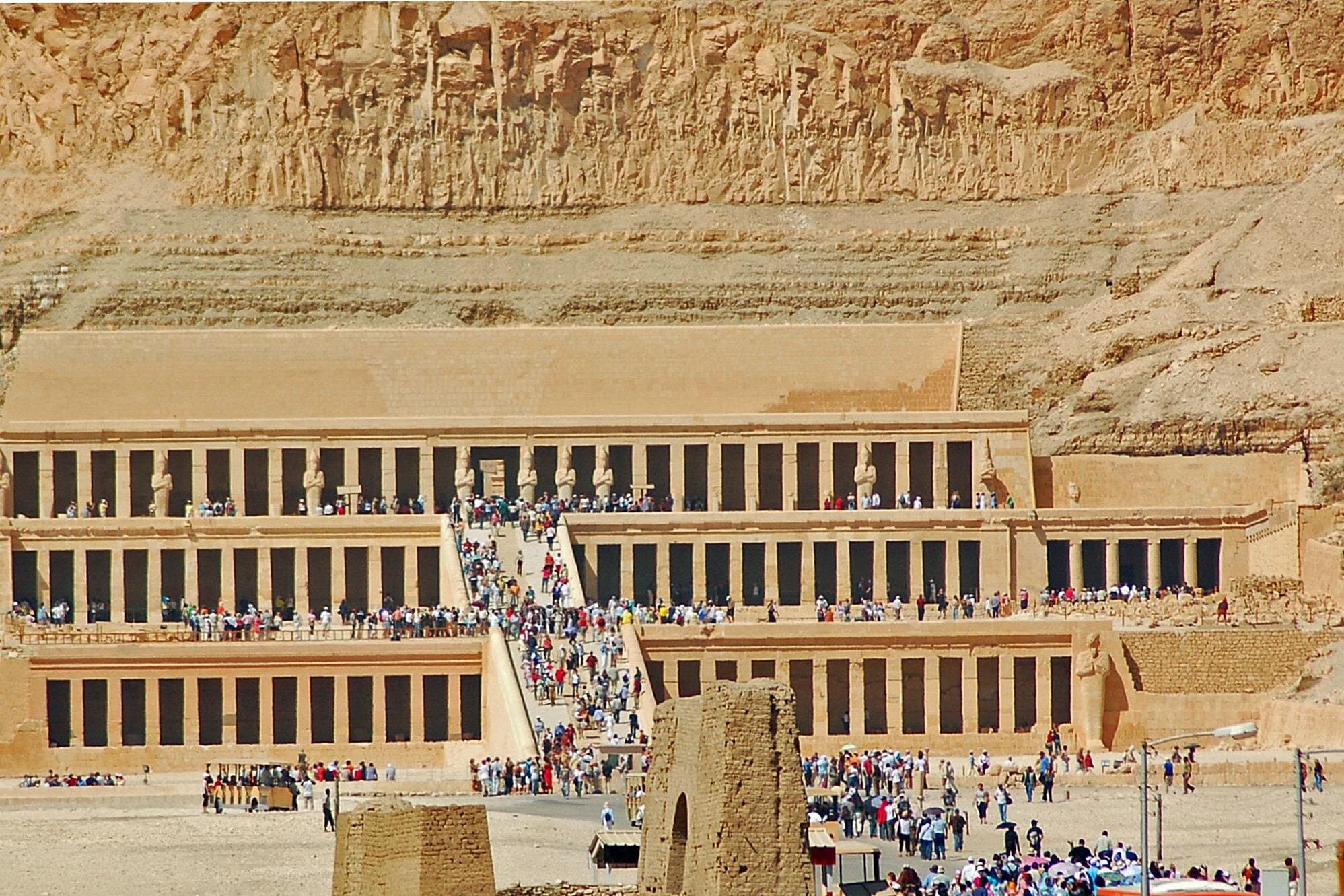Full Day Tour West Bank Temples and Tombs in Luxor