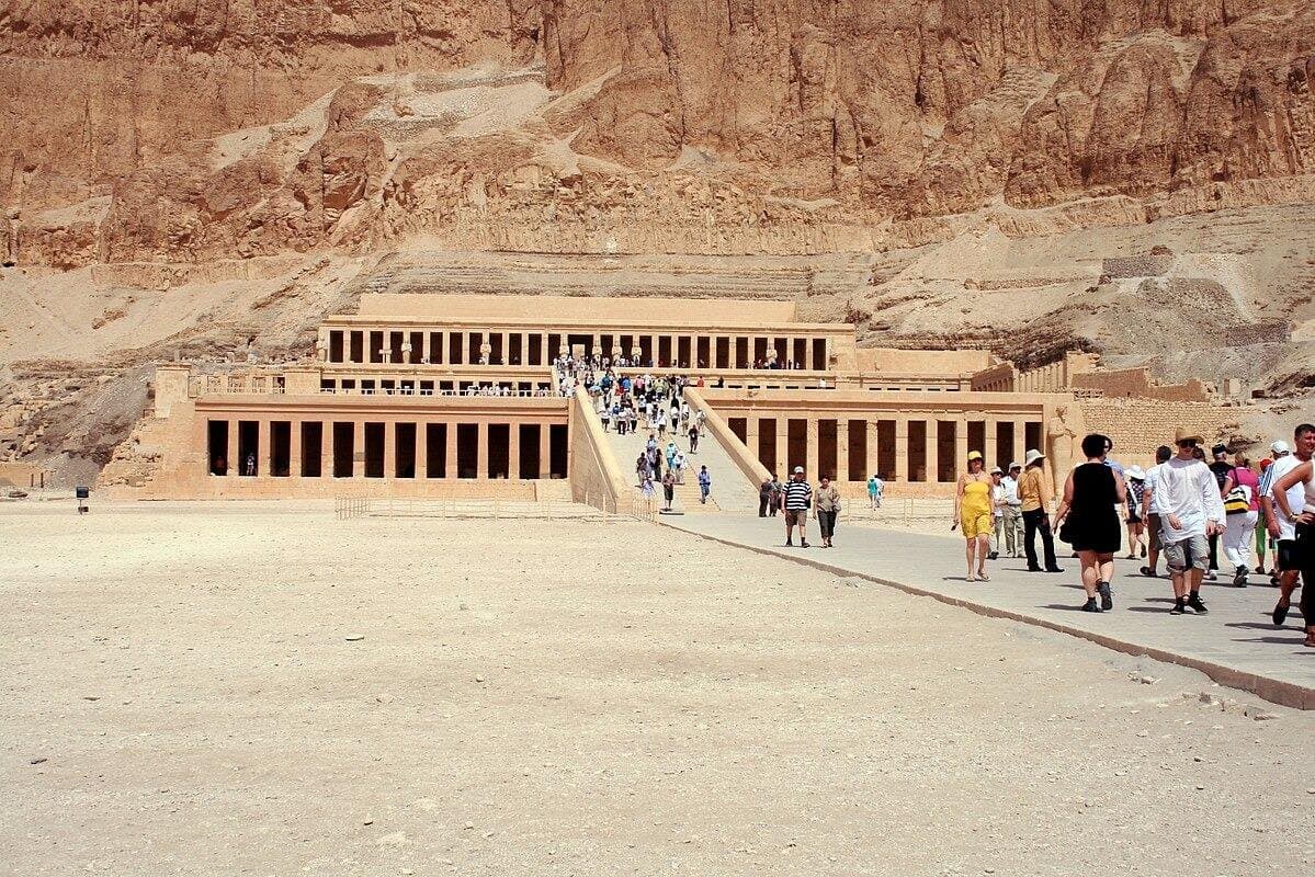 2 Days Trip to Luxor from Hurghada Inclusions Entrance fees