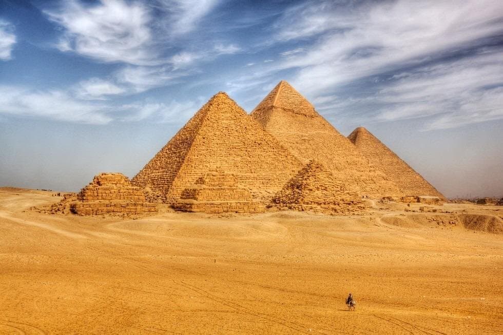 Full-day Private Tour in Giza and Cairo with Felucca Nile Boat