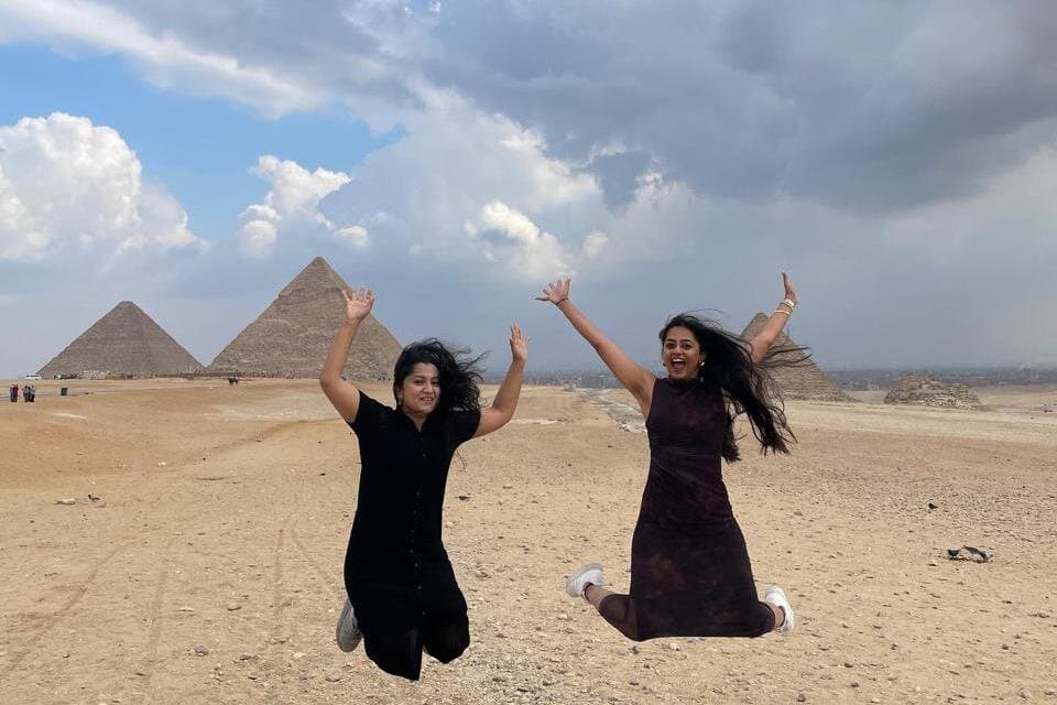 Giza, Dahshur, Sphinx and Saqqara Pyramids Private Day Tour