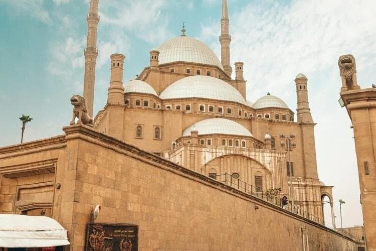 Tour to Cairo Citadel, Khan El-Khalil and Coptic Cairo