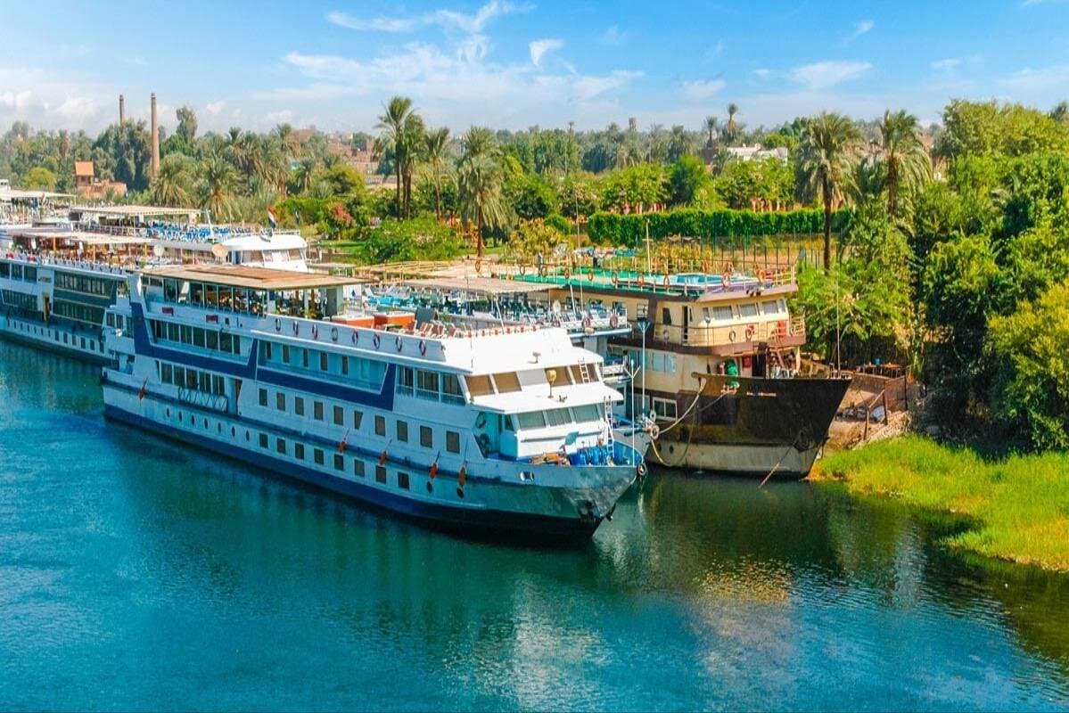 Standard Nile Cruise 4 nights from Luxor to Aswan