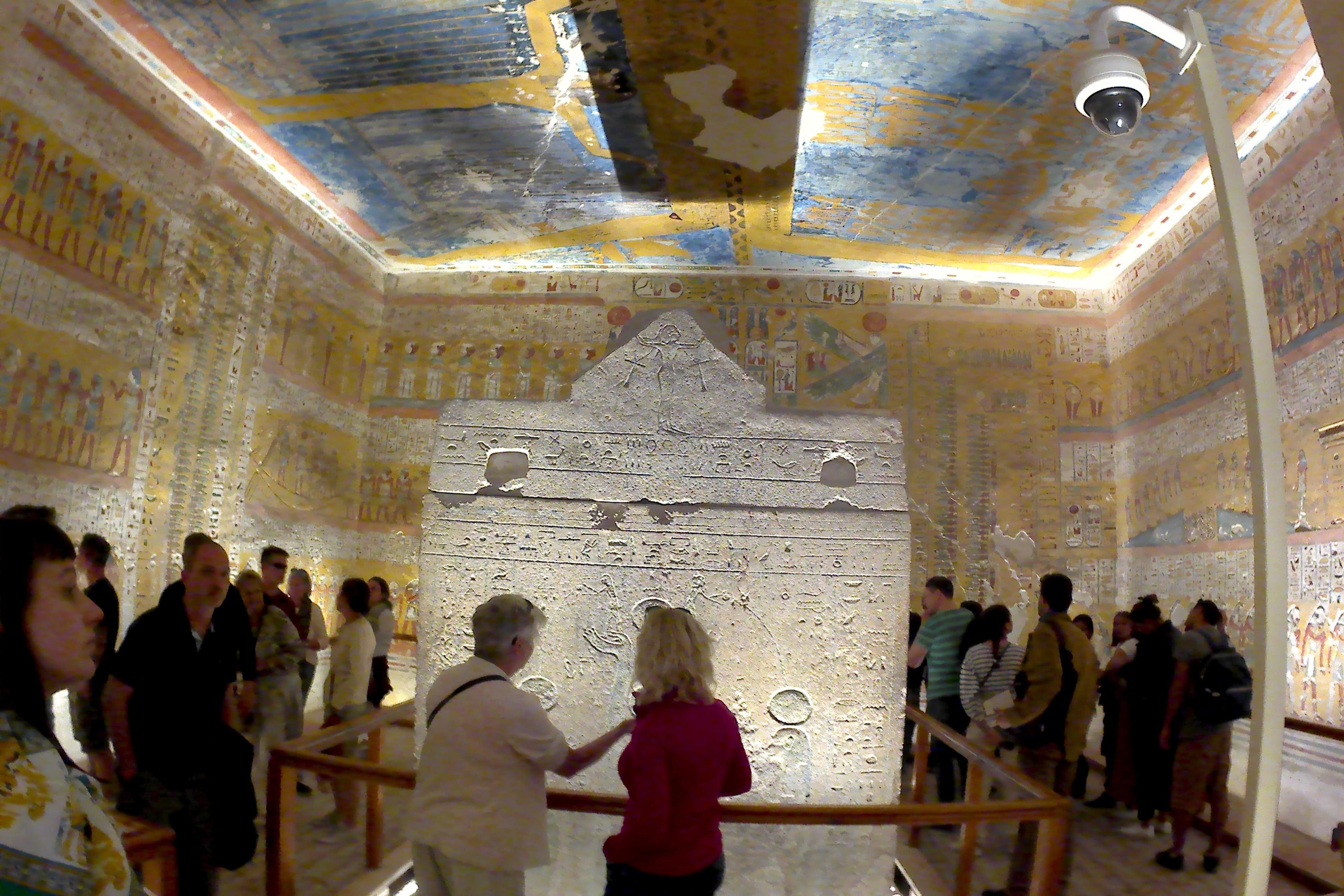 from Hurghada: Private Luxor 2 Days Tour with Dendera and Abydos