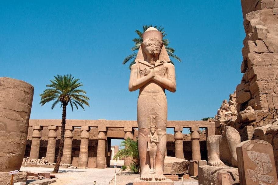 Luxor Layover Private Tour from Luxor airport To Luxor attractions Include Lunch