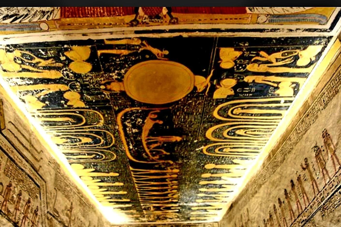 Private Tour to Valley of the Kings and Queens, Colossi and Hatshepsut