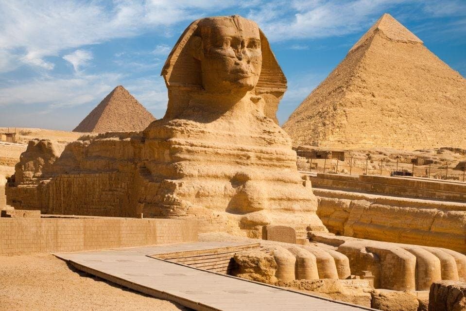 Full-Day Trip from Hurghada to Giza Pyramids & Egyptian Museum