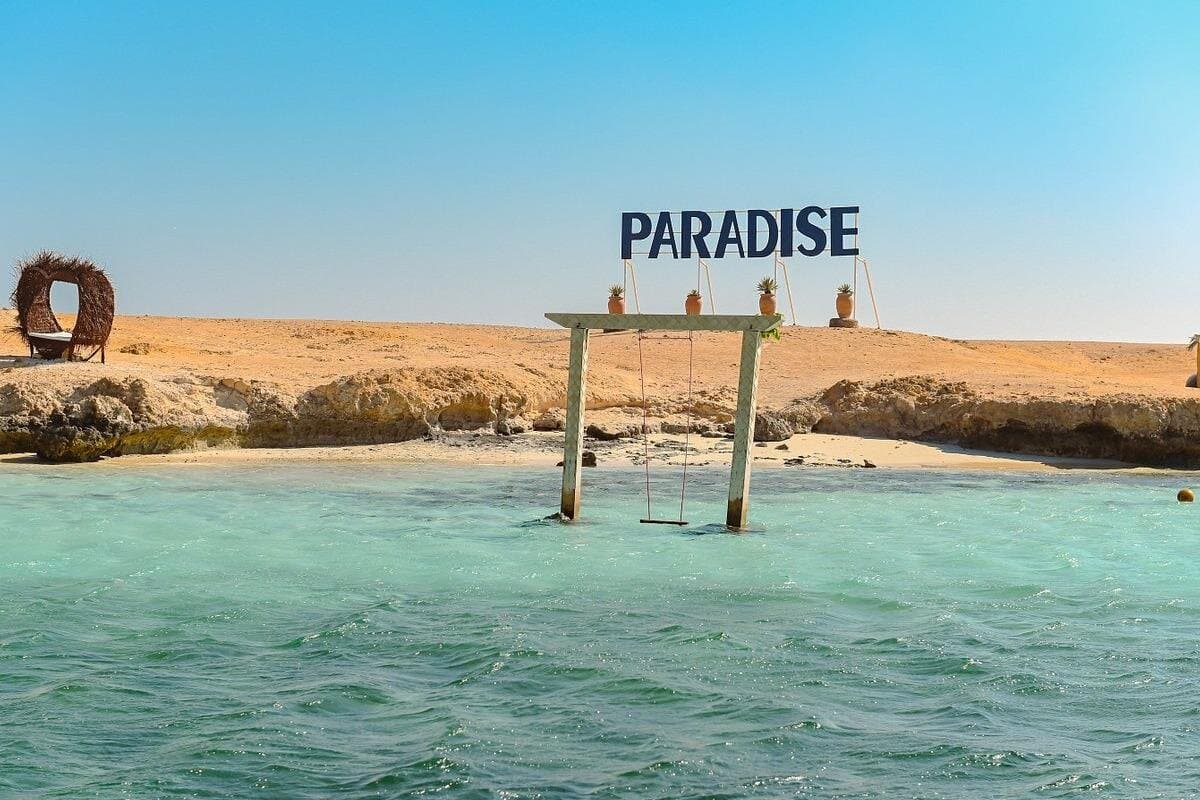 Paradise Island Snorkeling Tour in Hurghada