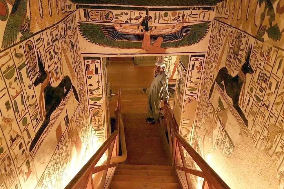 Full day tour:Valley of the kings &Queens&Hatshepsut Temple &more
