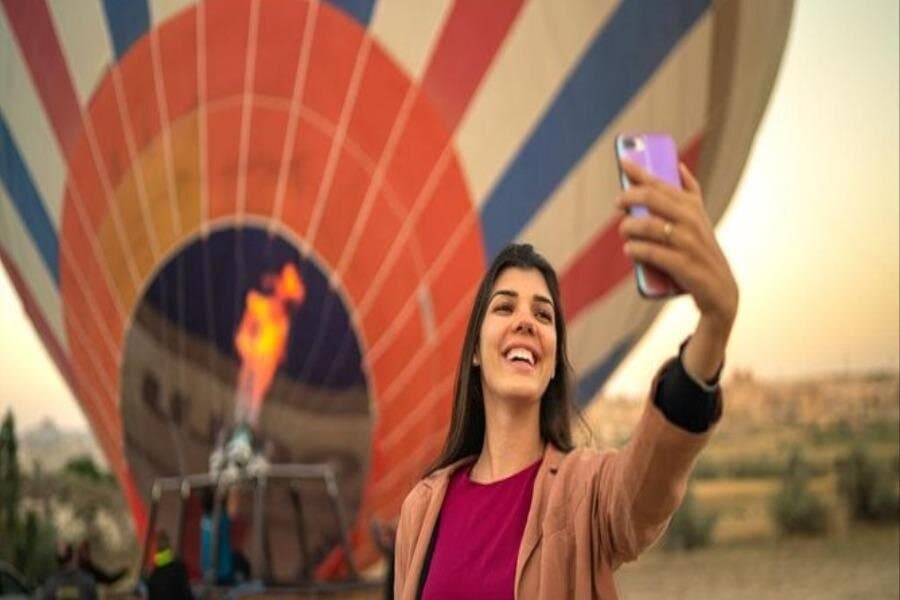 Sunrise Hot Air Balloon Ride Experience in Luxor