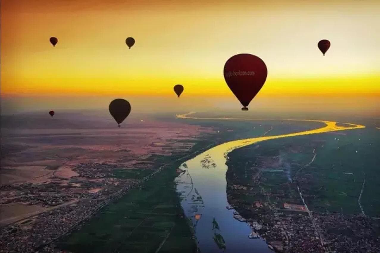 Private 2 Days overnight Tour to Luxor from Hurghada including Hot-Air Balloon
