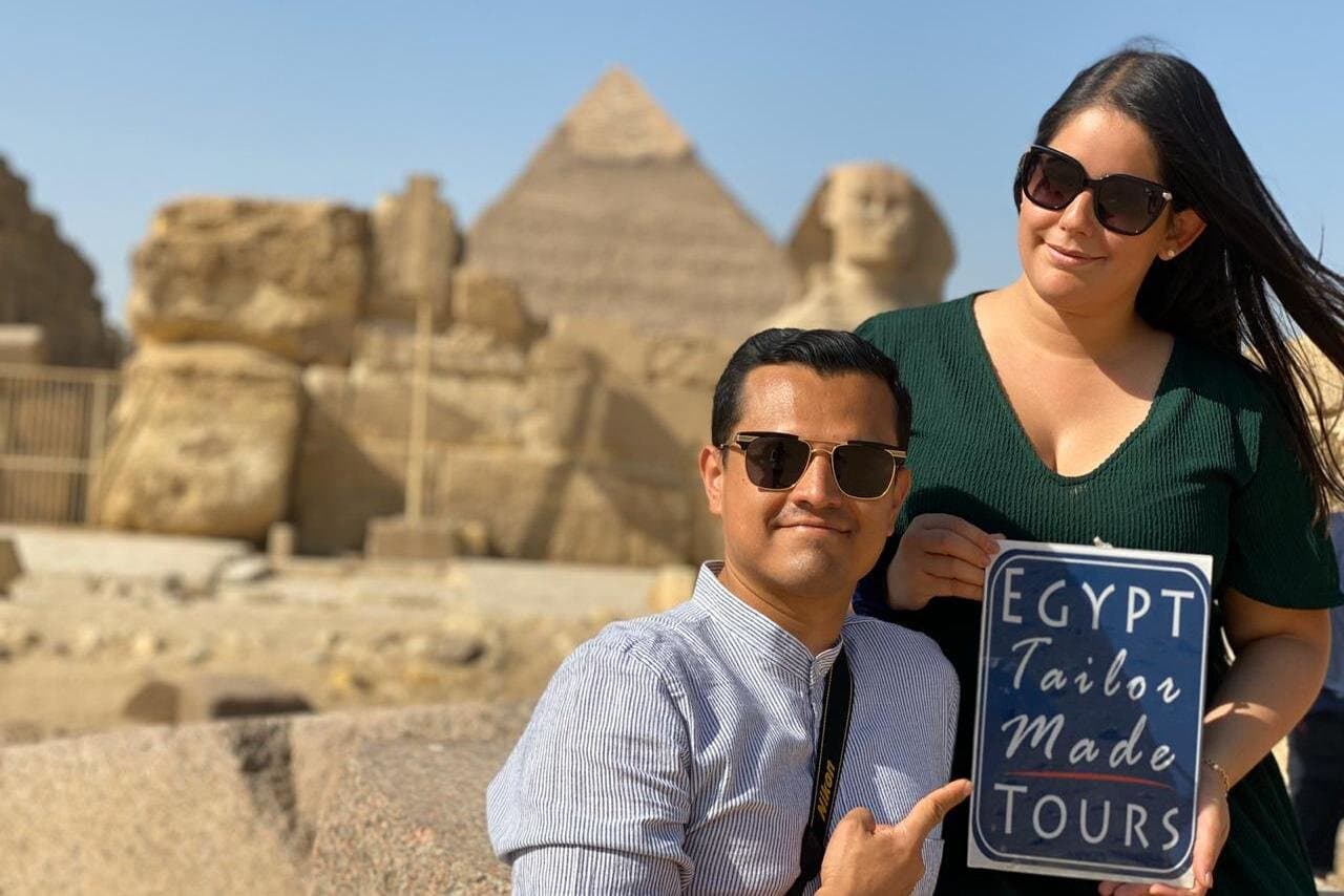 Cairo layover tour to Giza pyramids and khan El Khalili bazaar