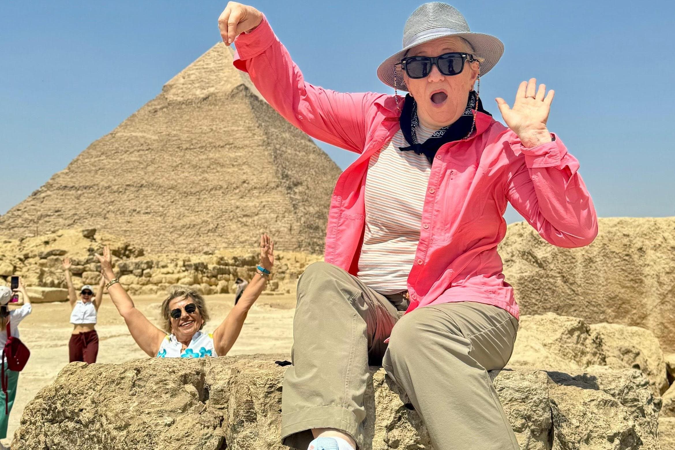 Private Guided Tour Saqqara ,Memphis ,Giza pyramids and Sphinx