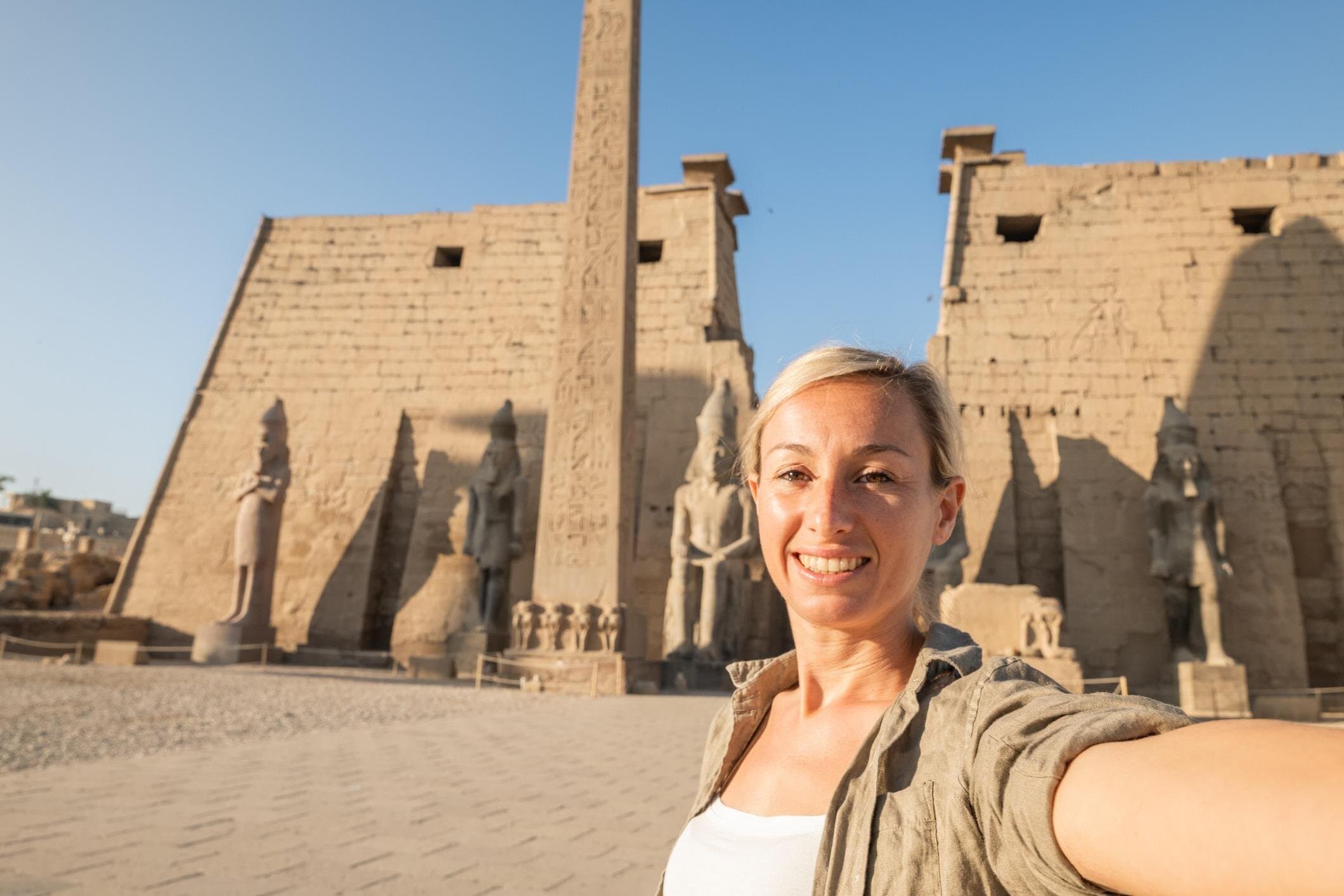 Backge hot air ballon & Private Luxor East & West Banks Day tour with Lunch