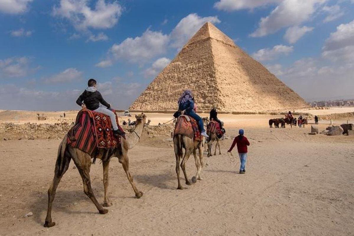 Cairo Over Day Pyramids , Cairo Tower and Tahrir Tour – Hurghada