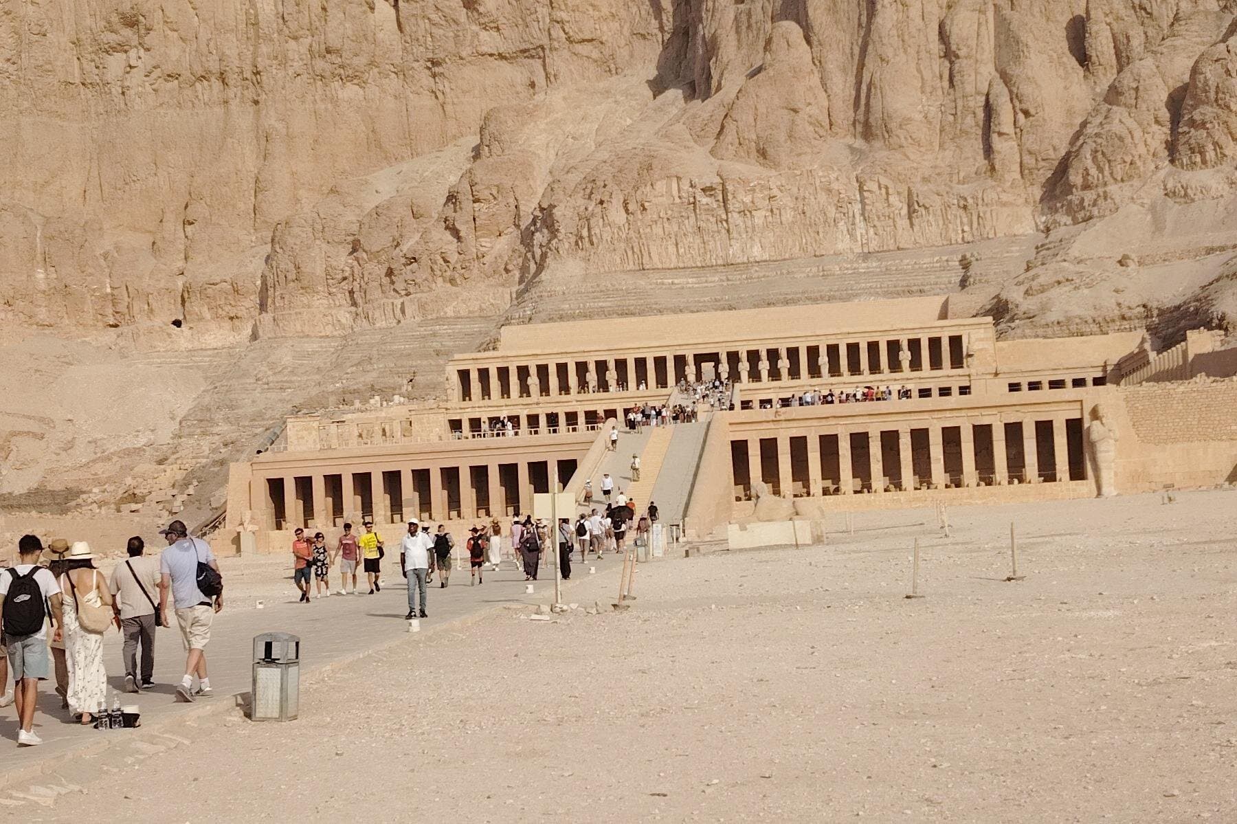 Best of Luxor West Bank: Kings Valley, Hatshepsut & Memnon