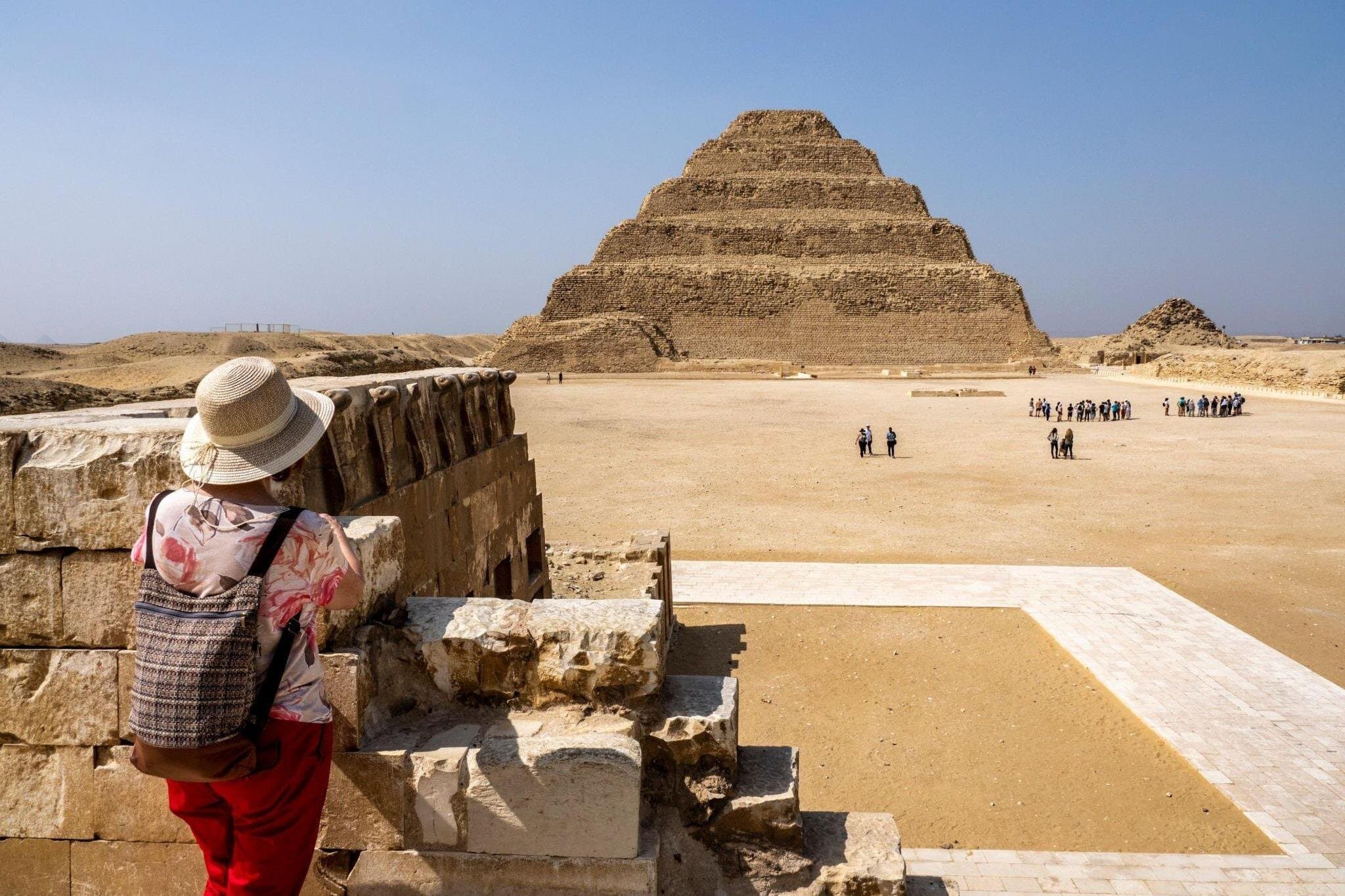 Cairo : 2-Days Unique tour to Cairo, Giza Pyramids and Alexandria