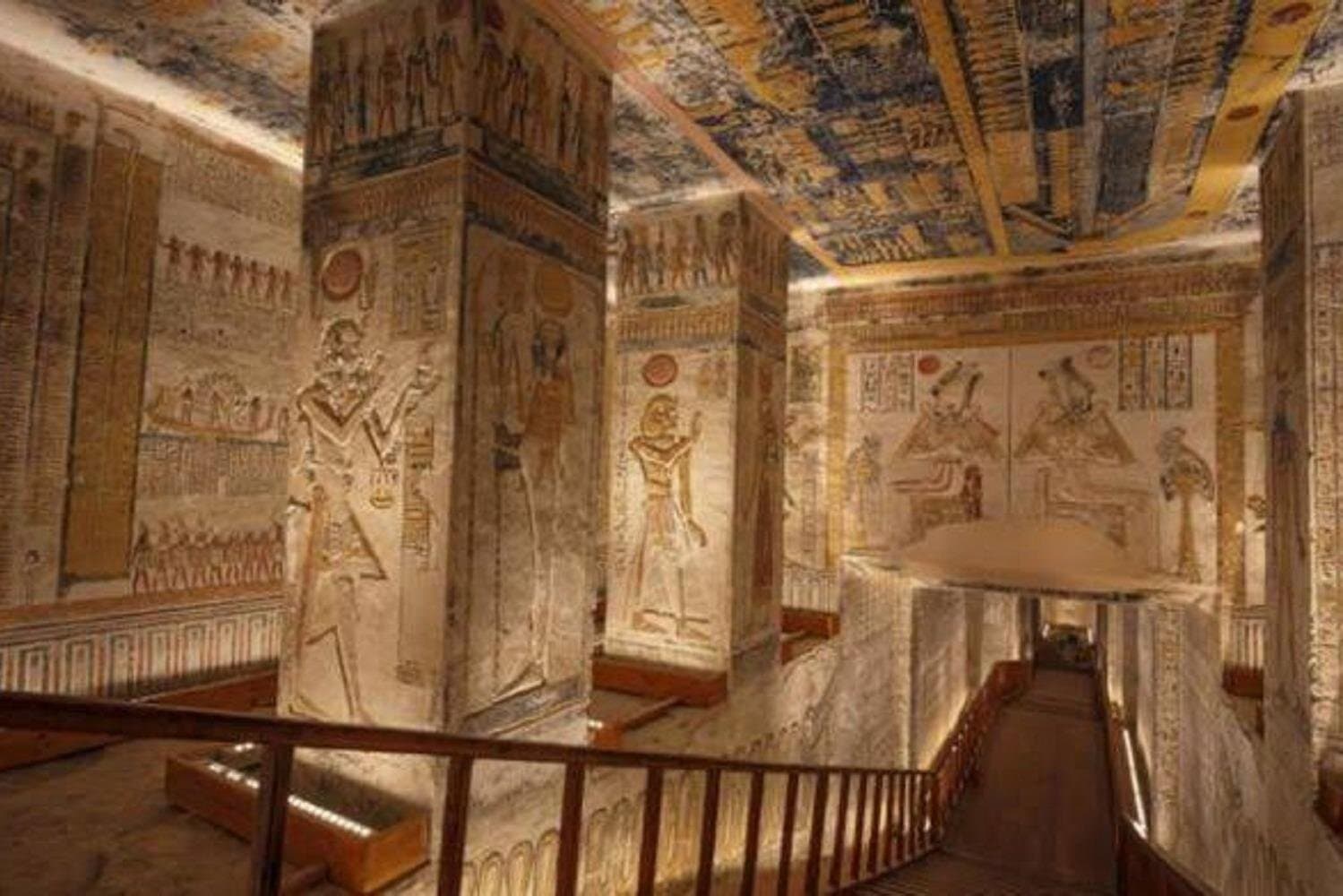 Private Guided Tour to Best Monuments of Luxor's West Bank