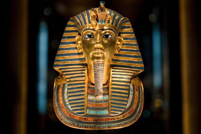 Private Guided Tour to Grand Egyptian Museum