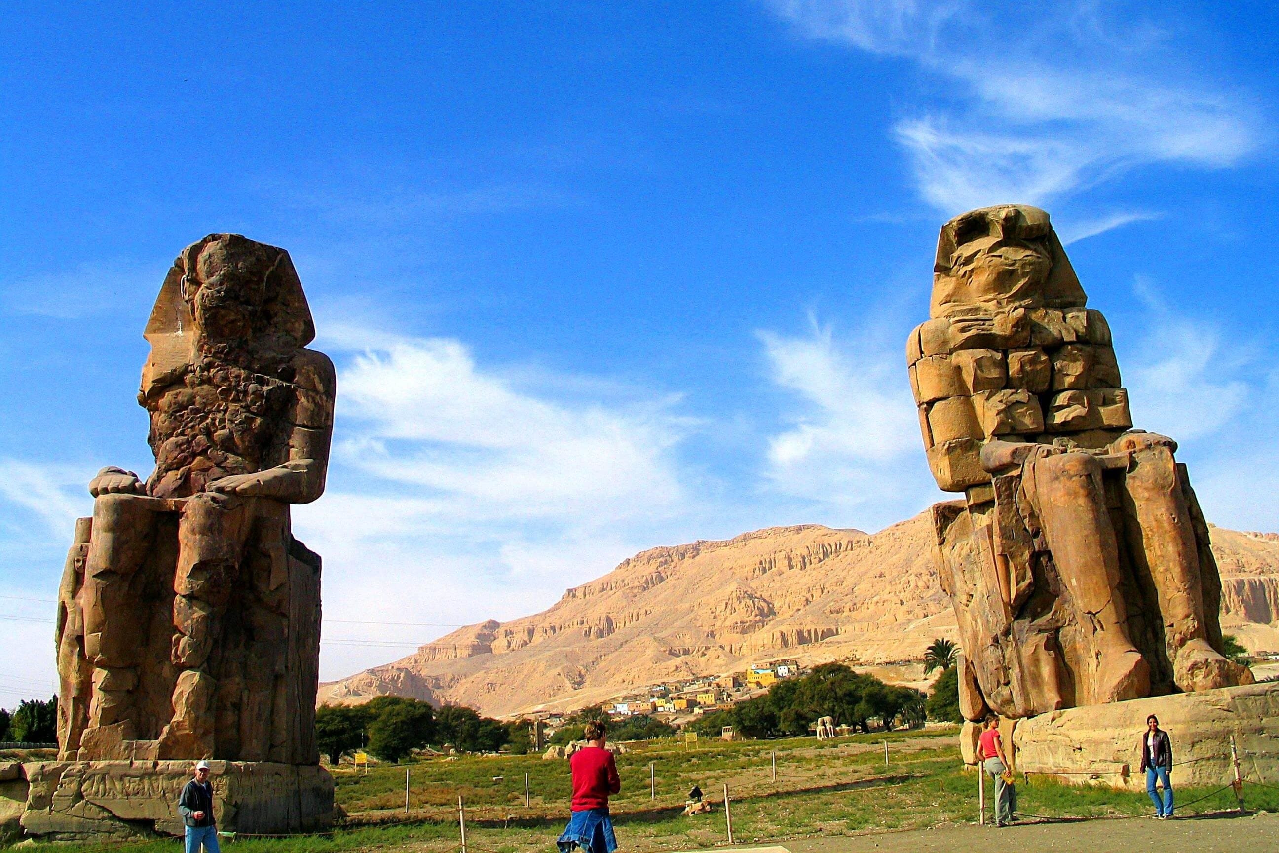Private 2 Day Luxor Tour with Luxor Airport Pickup and Hotel Stay