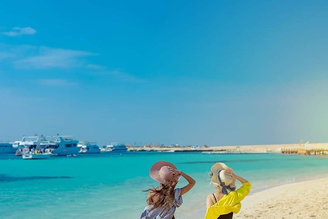 Luxury Cruise to Hula Hula Island with Snorkeling Day Hurghada