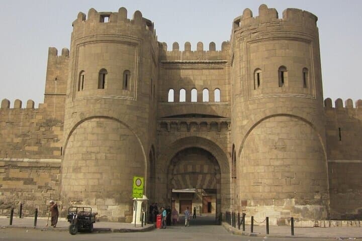 Khan Al-Khalili Bazaar & Old Cairo Free Tour