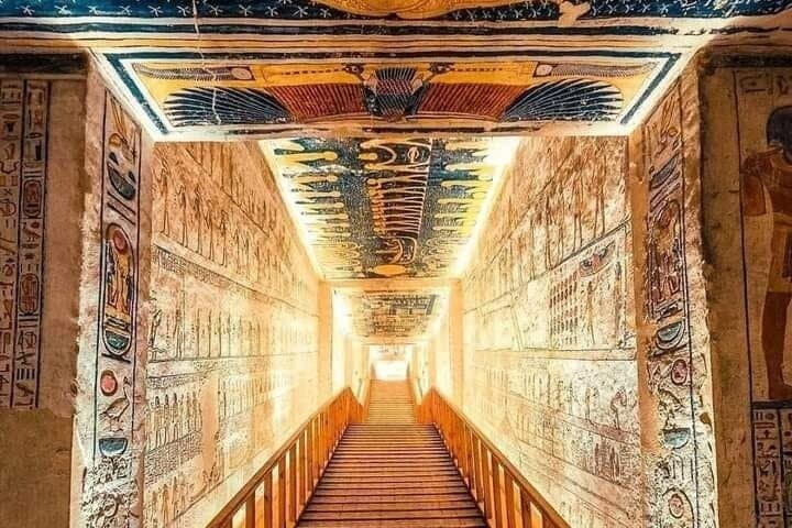 Private Full Day Tour of Luxor West Bank Temples and Tombs