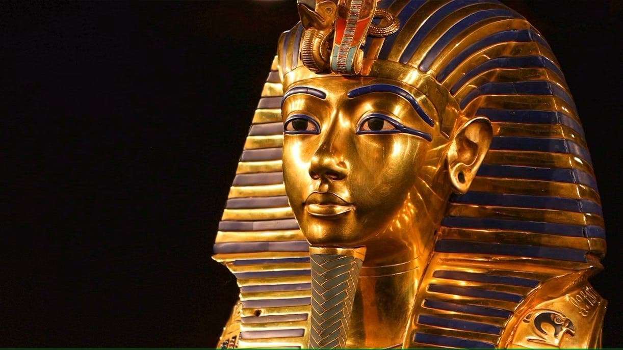 Grand Egyptian Museum and Giza Pyramids by plane from Sharm