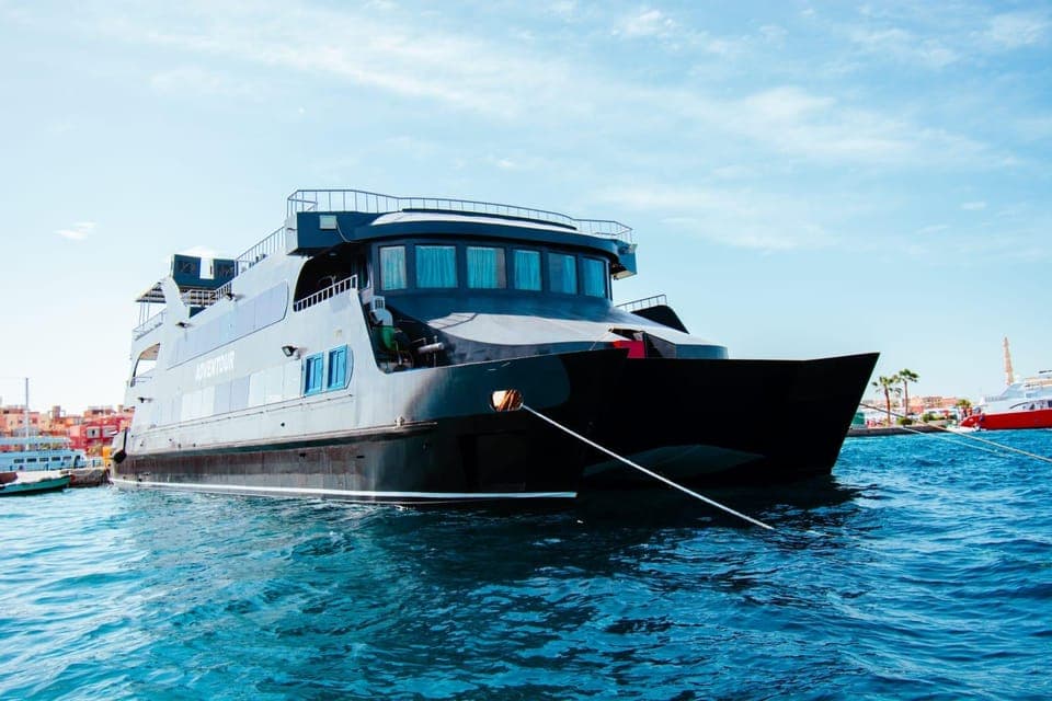 Hurghada Submarine adventure with island & snorkeling cruise