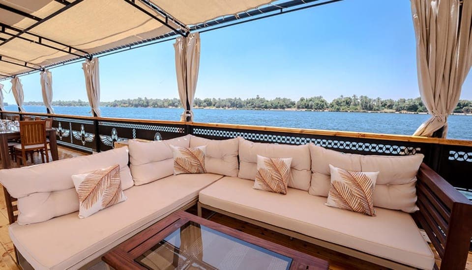 From Aswan: 2-Nights boutique Dahabiya Nile Cruise to Luxor