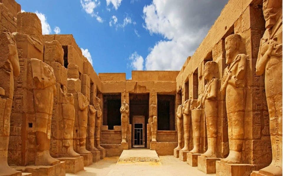 From Cairo: Overnight Tour to Luxor with Flights and Hotel