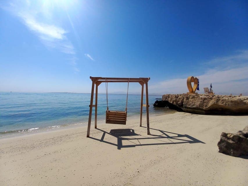 Hurghada: Yacht Cruise To Magawish Island W Snorkel & Lunch