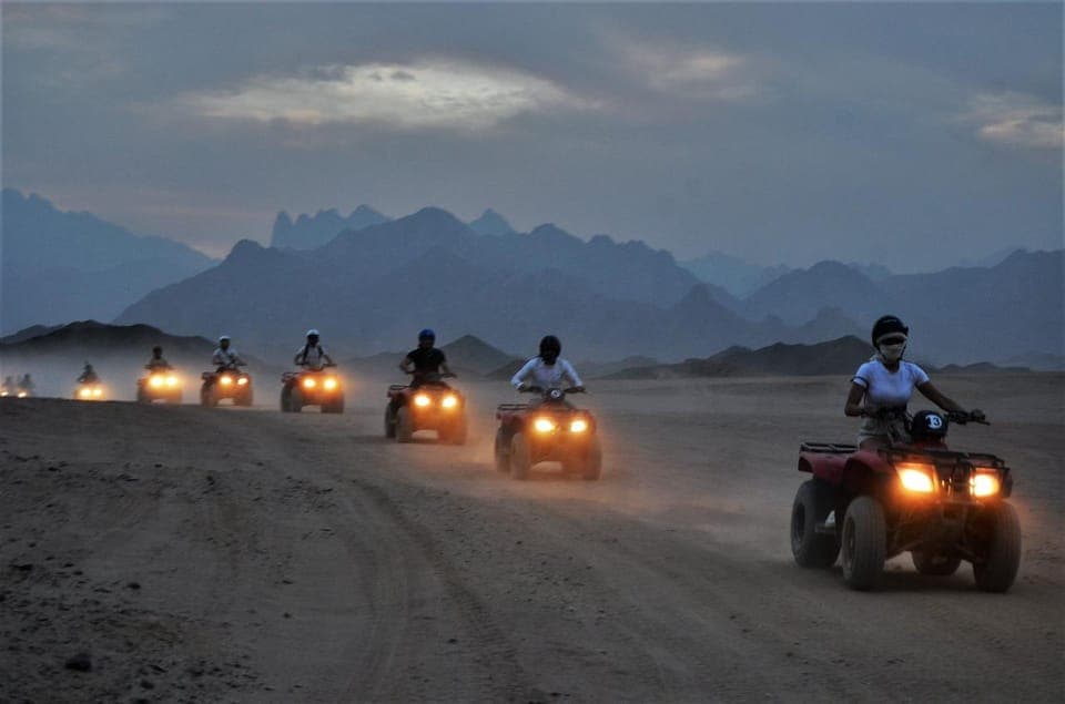 Hurghada Desert Quad Safari with Dinner & Stargazing