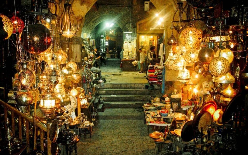 Cairo: Pyramids, Museum, Bazaar Luxury trip & Dinner Cruise