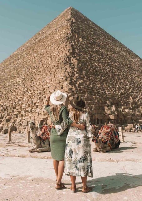 Cairo: Giza pyramids, Sphinx, and Great Pyramid Tour