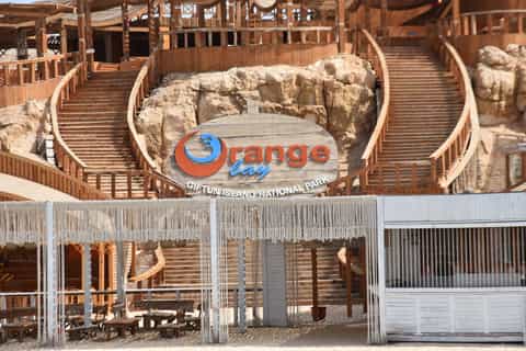 Hurghada: Luxury Giftun island w/snorkeling/lunch & Massage