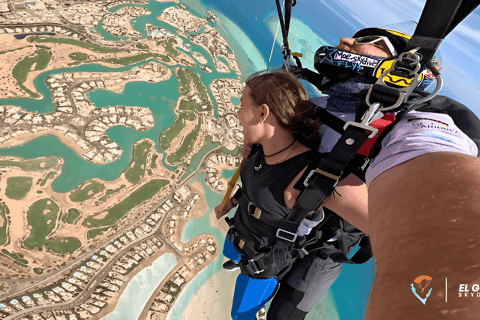 Hurghada: Tandem Skydive over the Red Sea