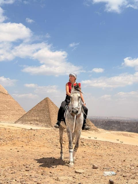 Cairo: Horse Riding tour at Pyramids of Giza