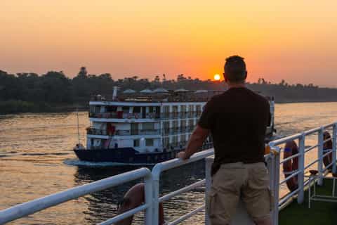 From Cairo: 3-Day Nile Cruise with Hot Air Balloon & Flights