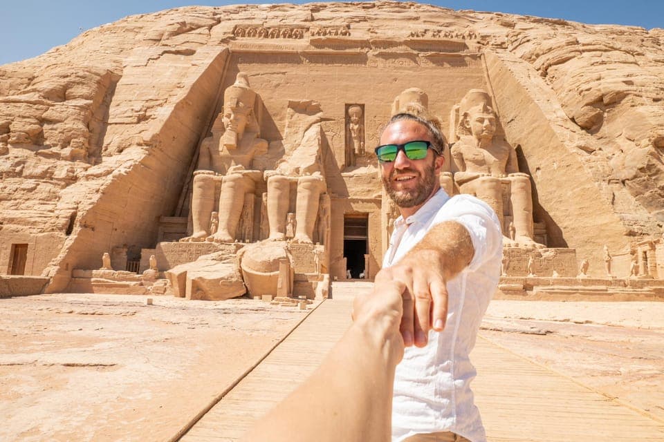 Aswan: Abu Simbel Temple & Nubian Village Private Day Tour