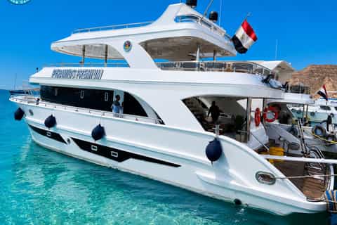 From Sharm El-Sheikh: Ras Mohamed & white island Boat Trip